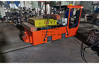 云南3臺3噸湘潭礦用電機車發(fā)貨