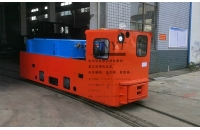 云南客戶定制的湘潭超級(jí)電容蓄電池電機(jī)車(chē)運(yùn)行測(cè)試