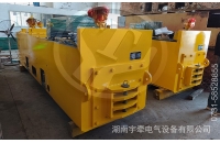 黑龍江國外客戶定制的斬波調(diào)速CJY10噸架線式湘潭電機車發(fā)貨