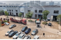 黑龍江一批5噸湘潭蓄電池電機車由專車發(fā)往礦山